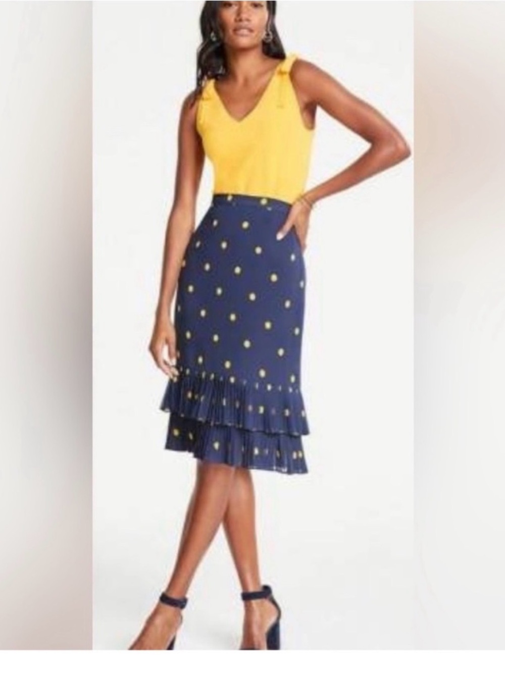 Anne Klein NavyMidi sheer Skirt with Yellow Polka Dots and Pleated Hem size6 NWT